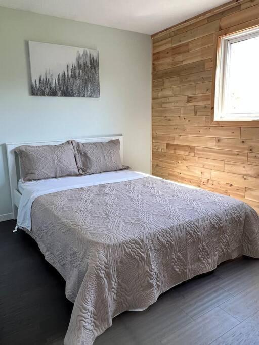Family Friendly Cottage ☆Walking Distance To Beach Lion's Head Exterior photo
