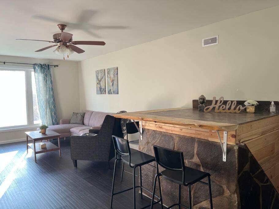 Family Friendly Cottage ☆Walking Distance To Beach Lion's Head Exterior photo